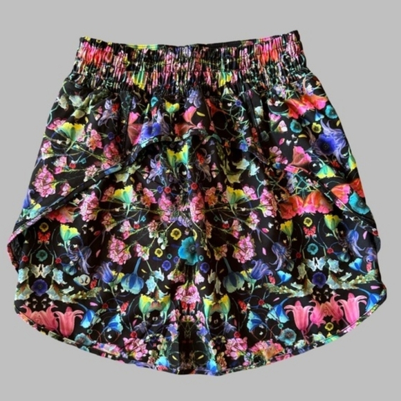 Lululemon Hotty Hot High-Rise Skirt Floral Print Size 4 Built-In Shorts - Picture 4 of 15